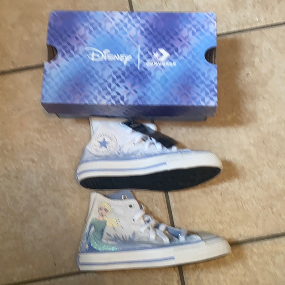 NWT Girls Size 12 Converse Hightop Frozen II